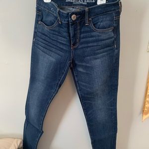 American eagle jeans with no damages that are straight leg for $10 size 4